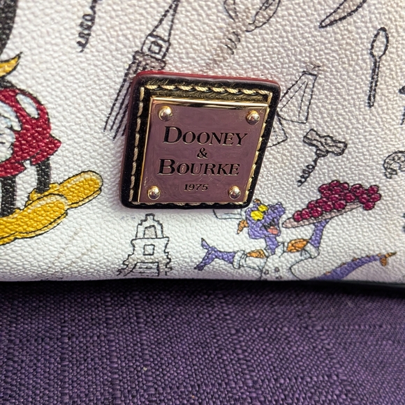 Disney Dooney & Bourke 2018 Food And Wine Festival Disney Shoulder Bag - Picture 5 of 10